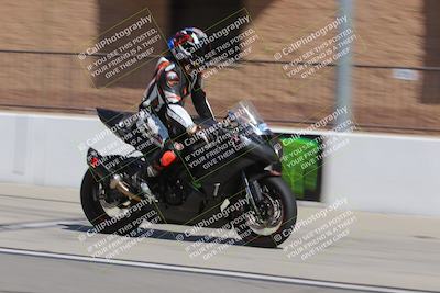 media/Aug-27-2022-Fastrack Riders (Sat) [[c588535105]]/Level 2/Session 1 Start Finish/
